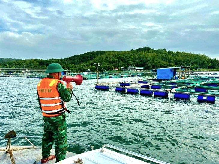 Đắk Lắk ra công điện khẩn ứng phó với bão số 15, sơ tán dân khỏi khu vực nguy hiểm 1 Đắk Lắk ra công điện khẩn ứng phó với bão số 15, sơ tán dân khỏi khu vực nguy hiểm - Ảnh 1.