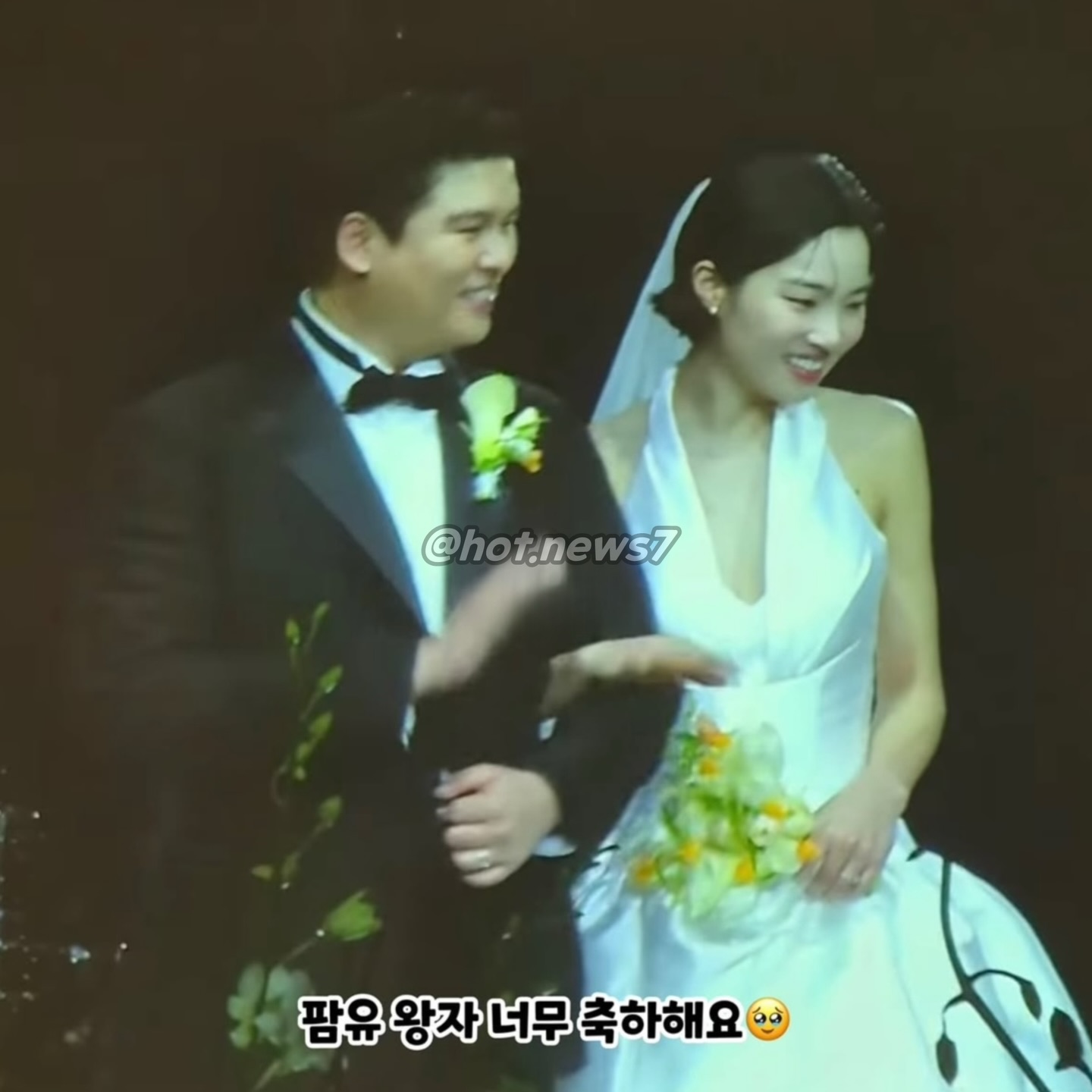 Đám cưới sao nam phim giờ vàng bị ghét nhất hiện tại: Dàn sao cũng không hot bằng diện mạo gây sốc của chú rể!- Ảnh 3. Đám cưới sao nam phim giờ vàng bị ghét nhất hiện tại: Dàn sao cũng không hot bằng diện mạo gây sốc của chú rể!- Ảnh 3.