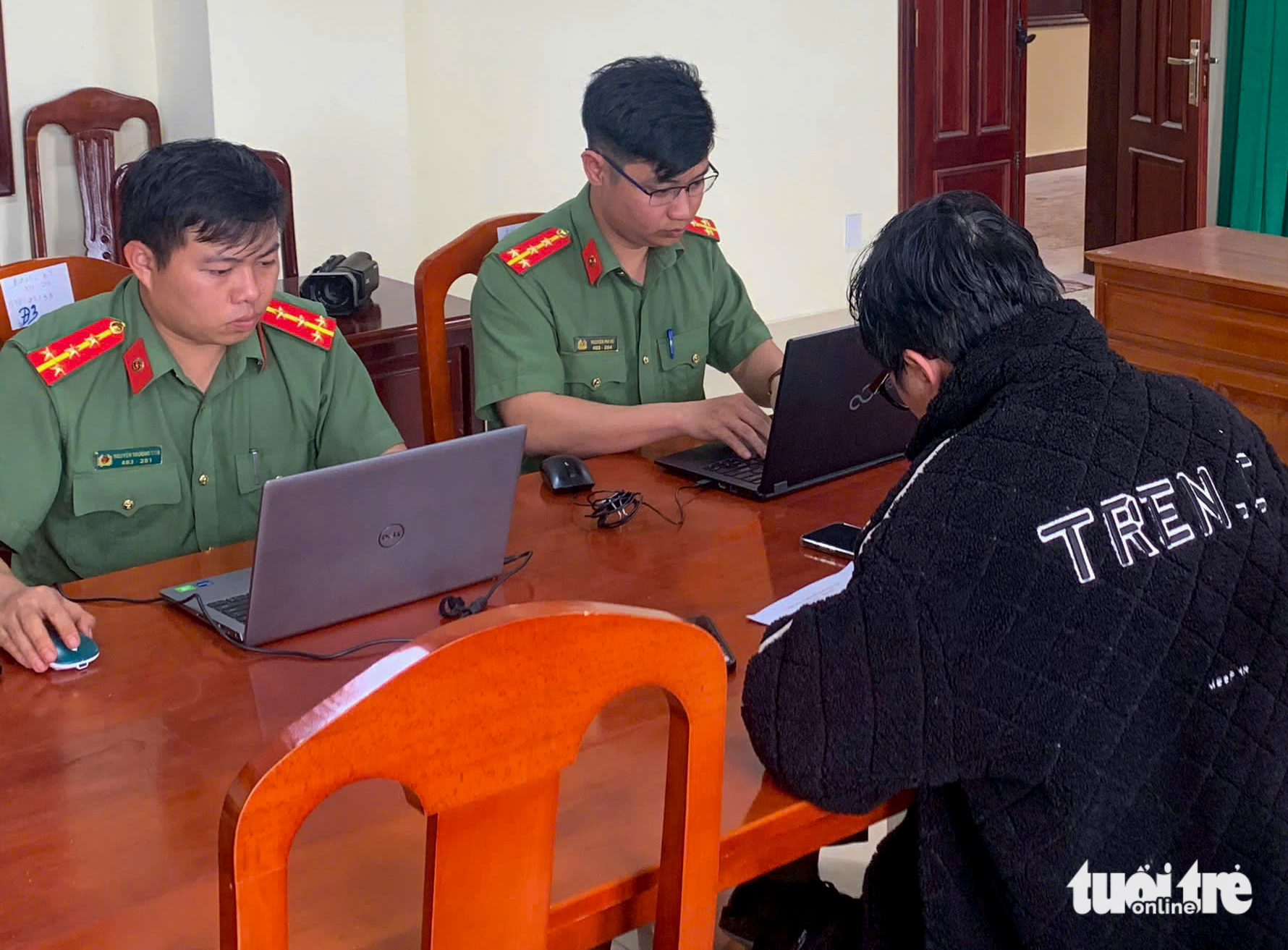 Đăng tin Đà Lạt vỡ đập, hết xăng, nhiều chủ fanpage bị phạt - Ảnh 1.