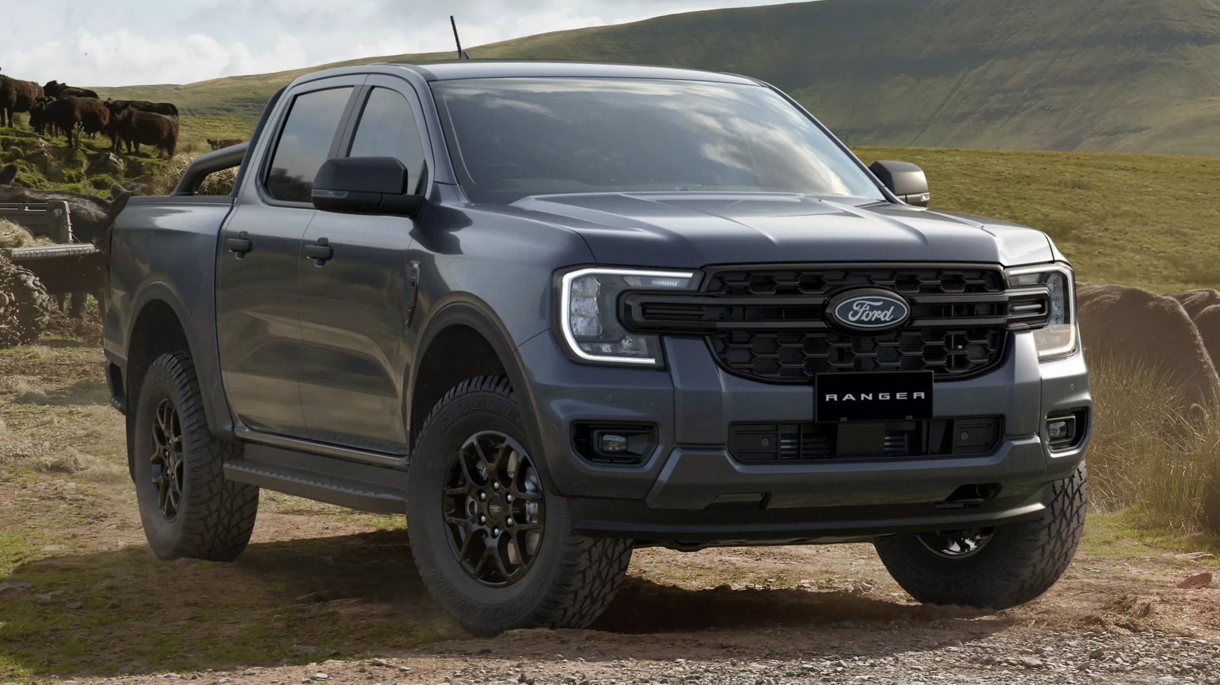 Đáp trả Toyota Hilux, Ford Ranger có bản nâng cấp bỏ động cơ tăng áp kép - Ảnh 1.