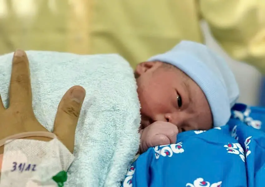 Việt Nam đang đối mặt với tình trạng mức sinh thấp. Ảnh: THẢO PHƯƠNG luat-dan-so-sinh-con.png