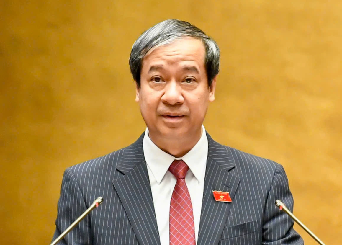 Bộ trưởng Nguyễn Kim Sơn trình đề xuất 580.000 tỉ hiện đại hóa nền giáo dục - Ảnh 1.