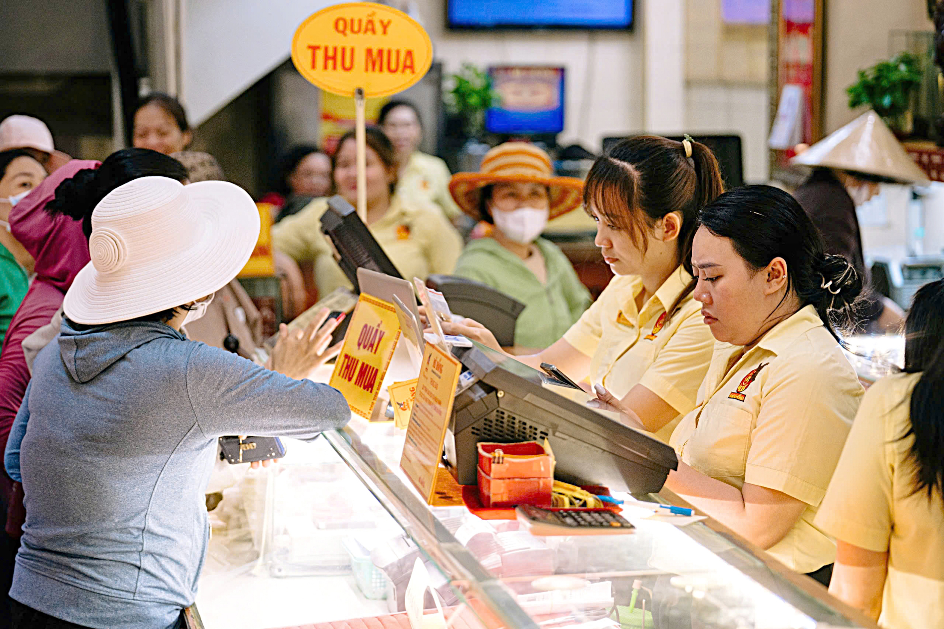 thuế vàng - Ảnh 1.