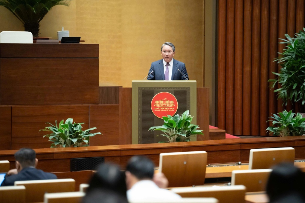 Đề xuất đến năm 2030, học sinh cả nước sẽ được miễn phí sách giáo khoa - 1