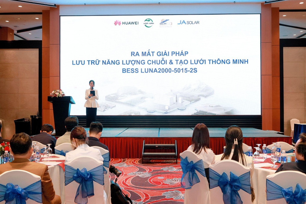 Diễn đàn “Chủ động năng lượng”: Giới thiệu giải pháp điện mặt trời thông minh - 5