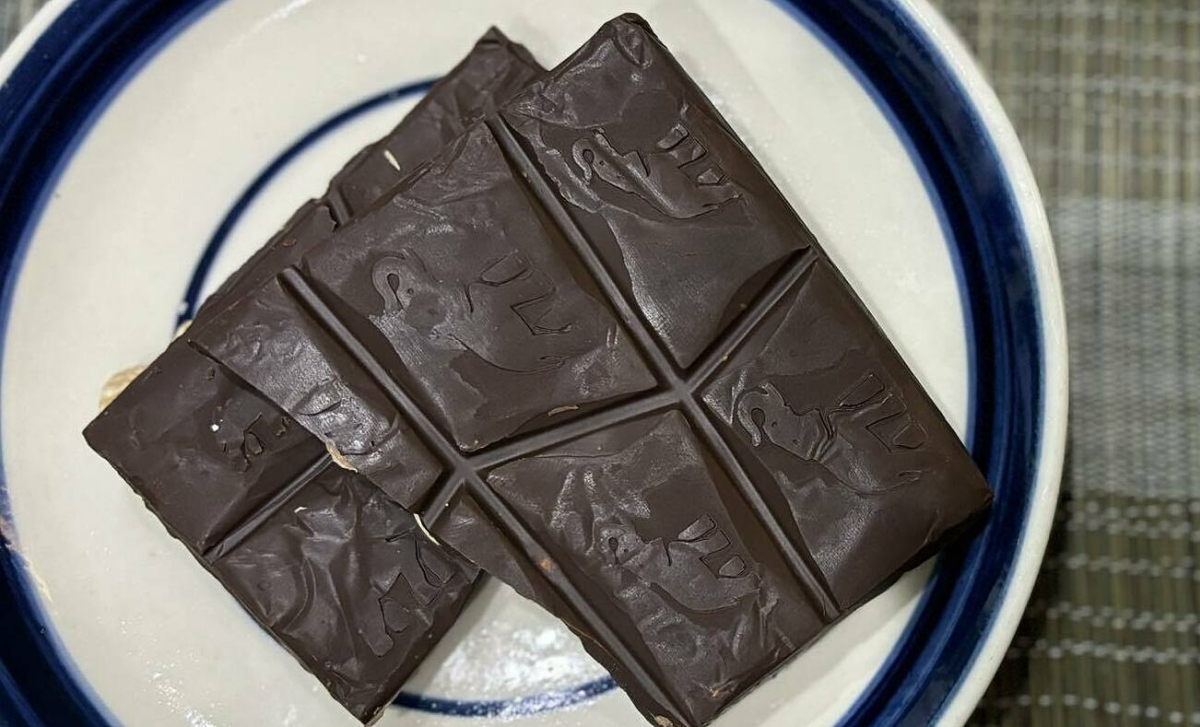 Điều gì xảy ra nếu ăn chocolate trước khi ngủ? 1 Dieu gi xay ra neu an chocolate truoc khi ngu