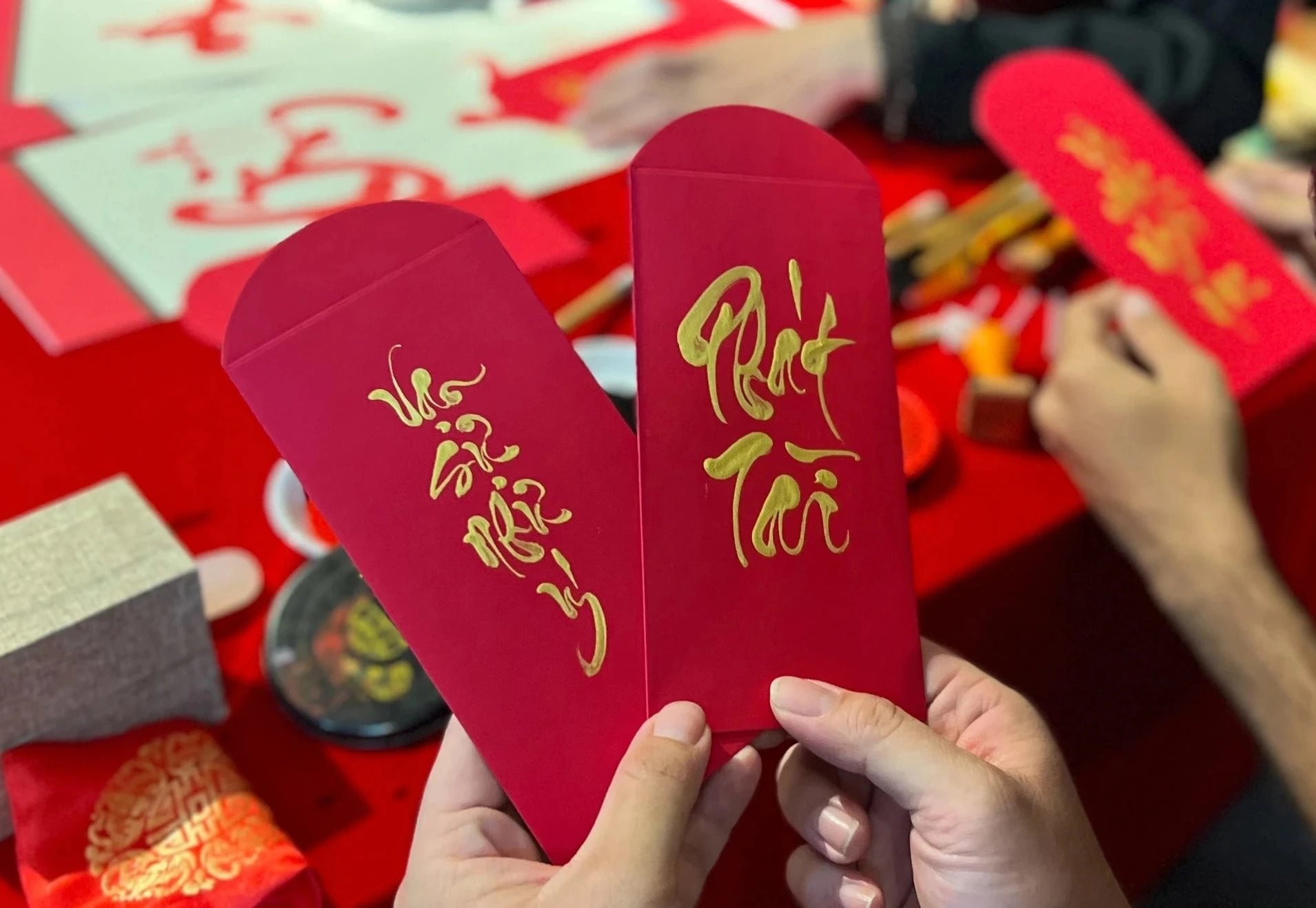 Dịp Tết 2026, một số người sẽ được tặng đến 2 triệu đồng- Ảnh 1.