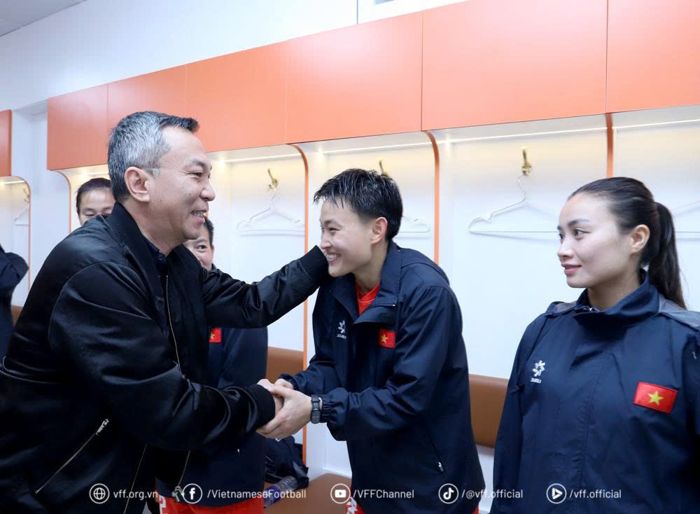Chủ tịch VFF giao nhiệm vụ quan trọng: Đội tuyển nữ Việt Nam bảo vệ thành công HCV SEA Games- Ảnh 1.