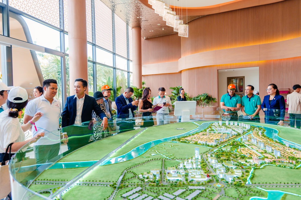 Dòng tiền phía Bắc dịch chuyển vào bất động sản phía Nam - 1