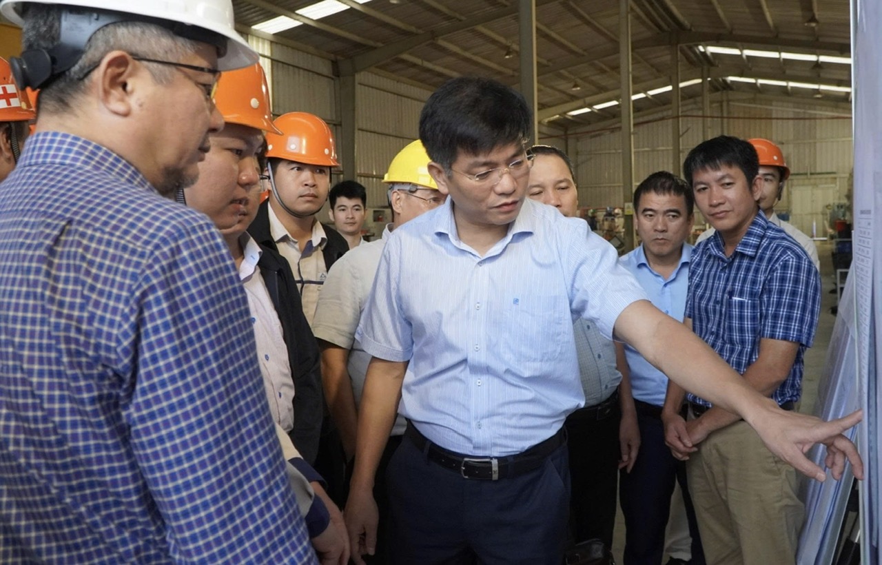 Dự án ray đường sắt Dung Quất dự kiến vận hành năm 2028- Ảnh 1. Dự án ray đường sắt Dung Quất dự kiến vận hành năm 2028- Ảnh 1.