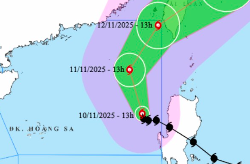  Dự báo vùng nguy hiểm trong cơn bão số 14, tàu thuyền 13 tỉnh phải tránh xa- Ảnh 1.