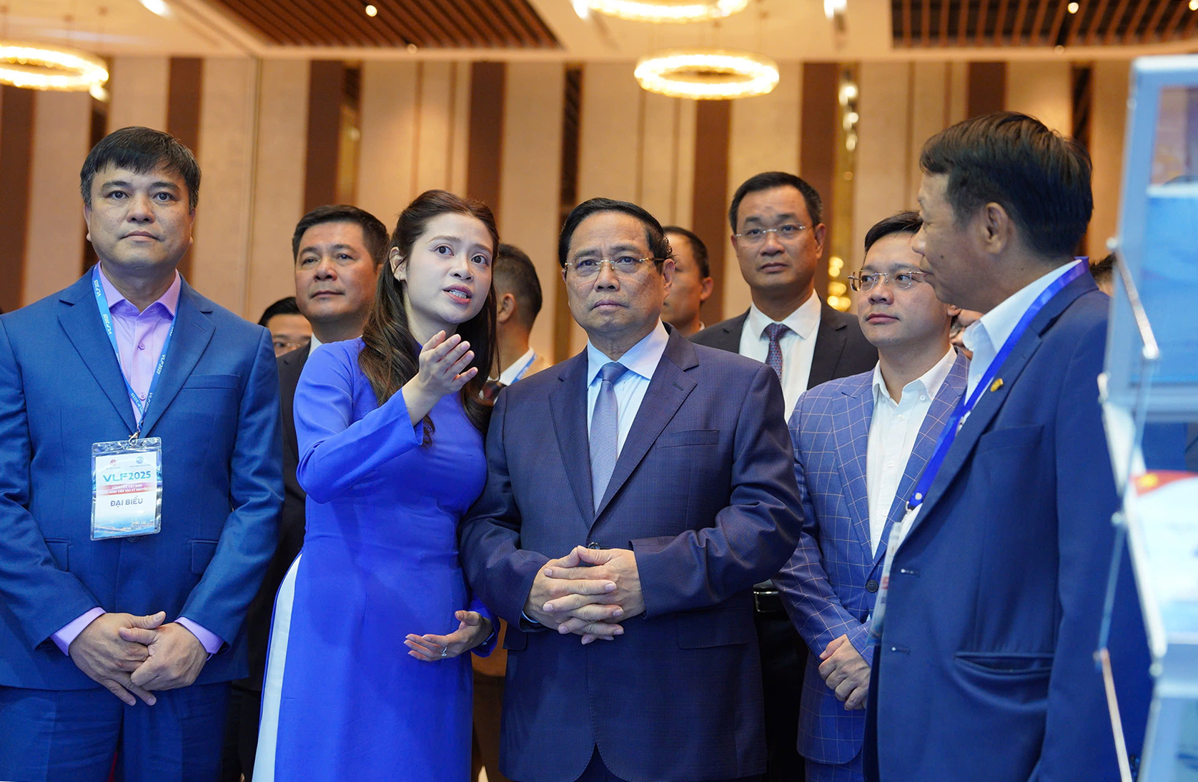 Đưa Việt Nam thành trung tâm logistics hàng đầu - Ảnh 1.