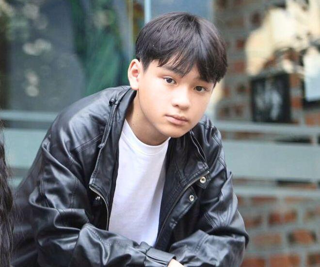 Chỉ trong vòng nửa năm, diễn viên nhí Đức Phong đã liên tiếp ghi điểm với khán giả Việt qua 2 tác phẩm chiếm sóng giờ vàng.