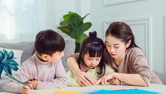 day-con-ki-nang-quan-trong-4-ngoisaovn-w640-h365 0 học thêm, có nên cho trẻ học thêm, dạy con các kĩ năng