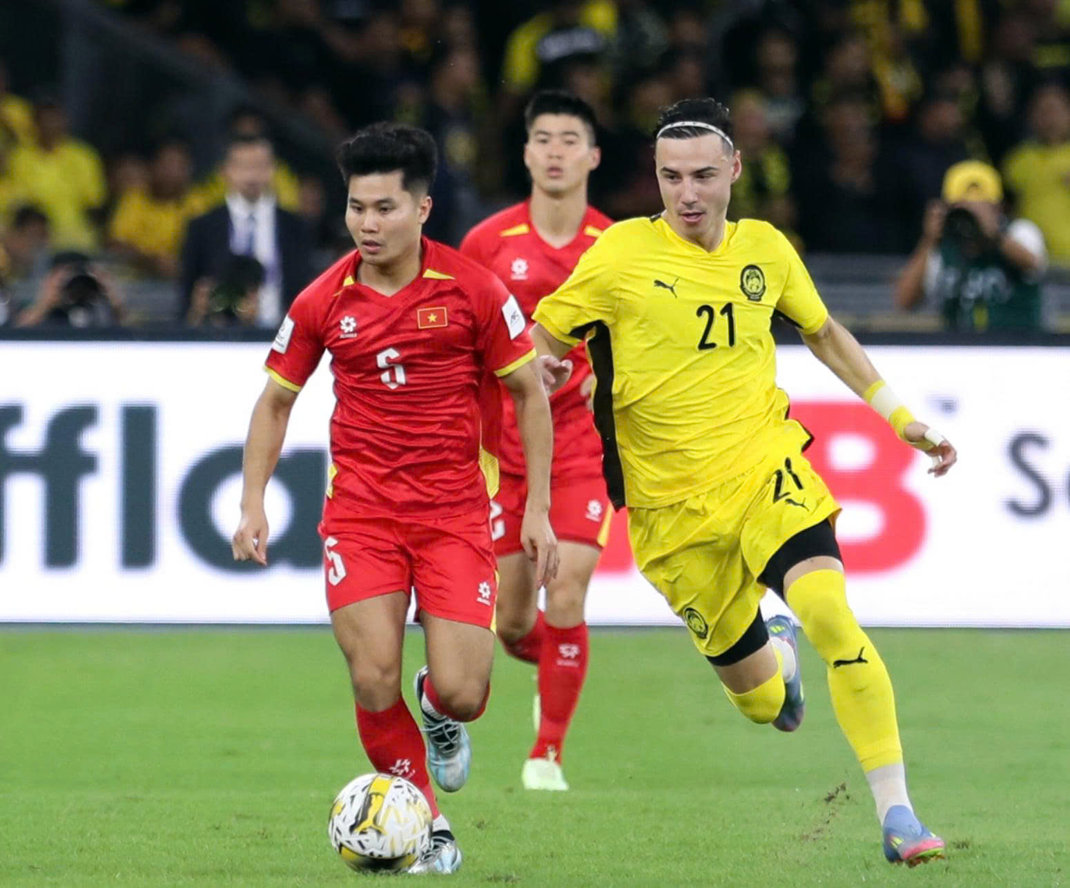 Vụ Malaysia nhập tịch cầu thủ 'lậu': FAM kiện lên CAS trong vô vọng- Ảnh 1.