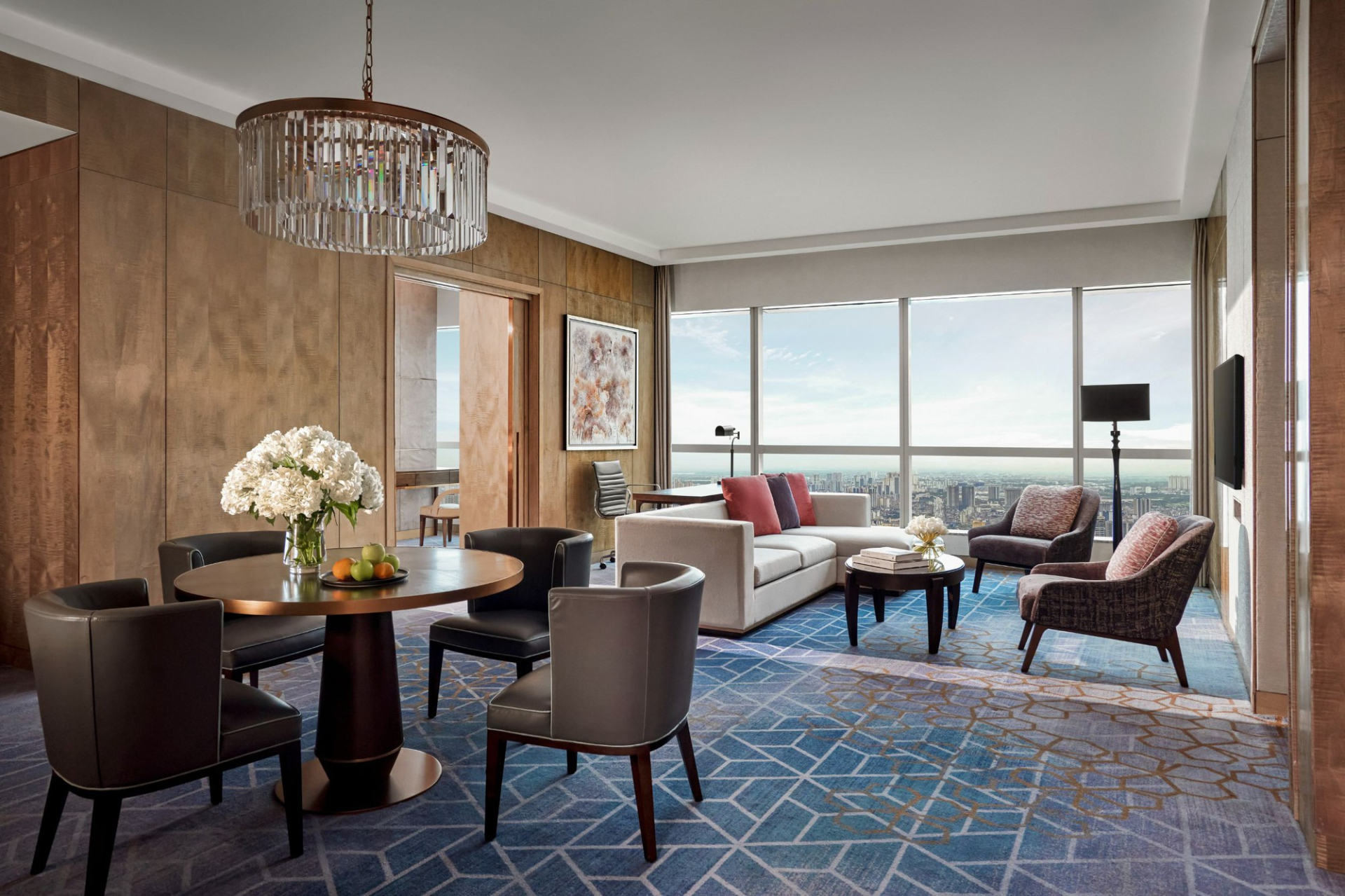 G-Dragon và CL cùng phải lòng 1 nơi ở Hà Nội- Ảnh 2.