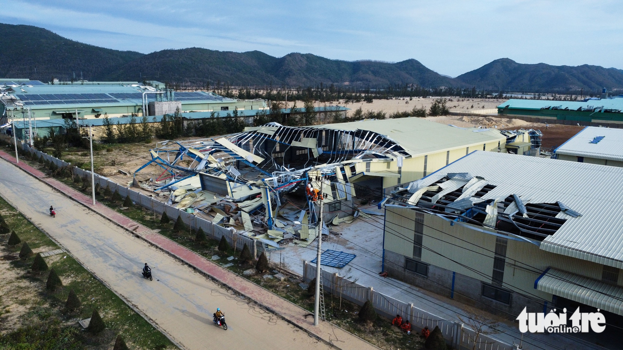 Gia Lai công bố tình huống khẩn cấp thiên tai tại 65 xã, phường do bão Kalmaegi - Ảnh 1.