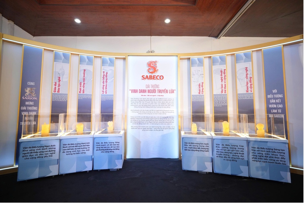 Giải thưởng “Vinh danh người truyền lửa”: Tôn vinh những đóng góp thầm lặng - 1