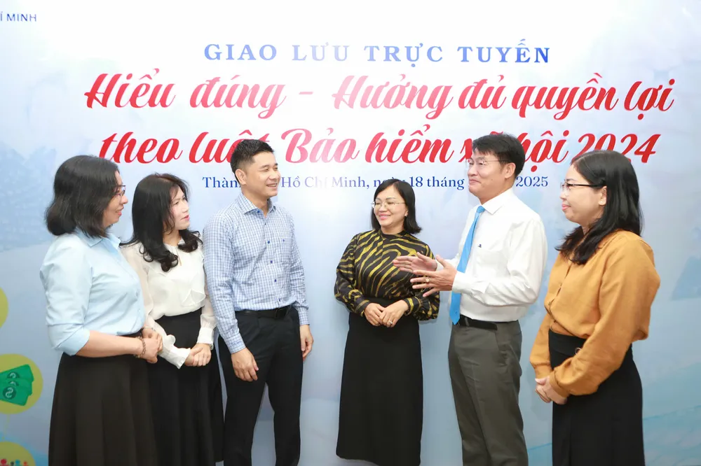 giao-luu-truc-tuyen.png