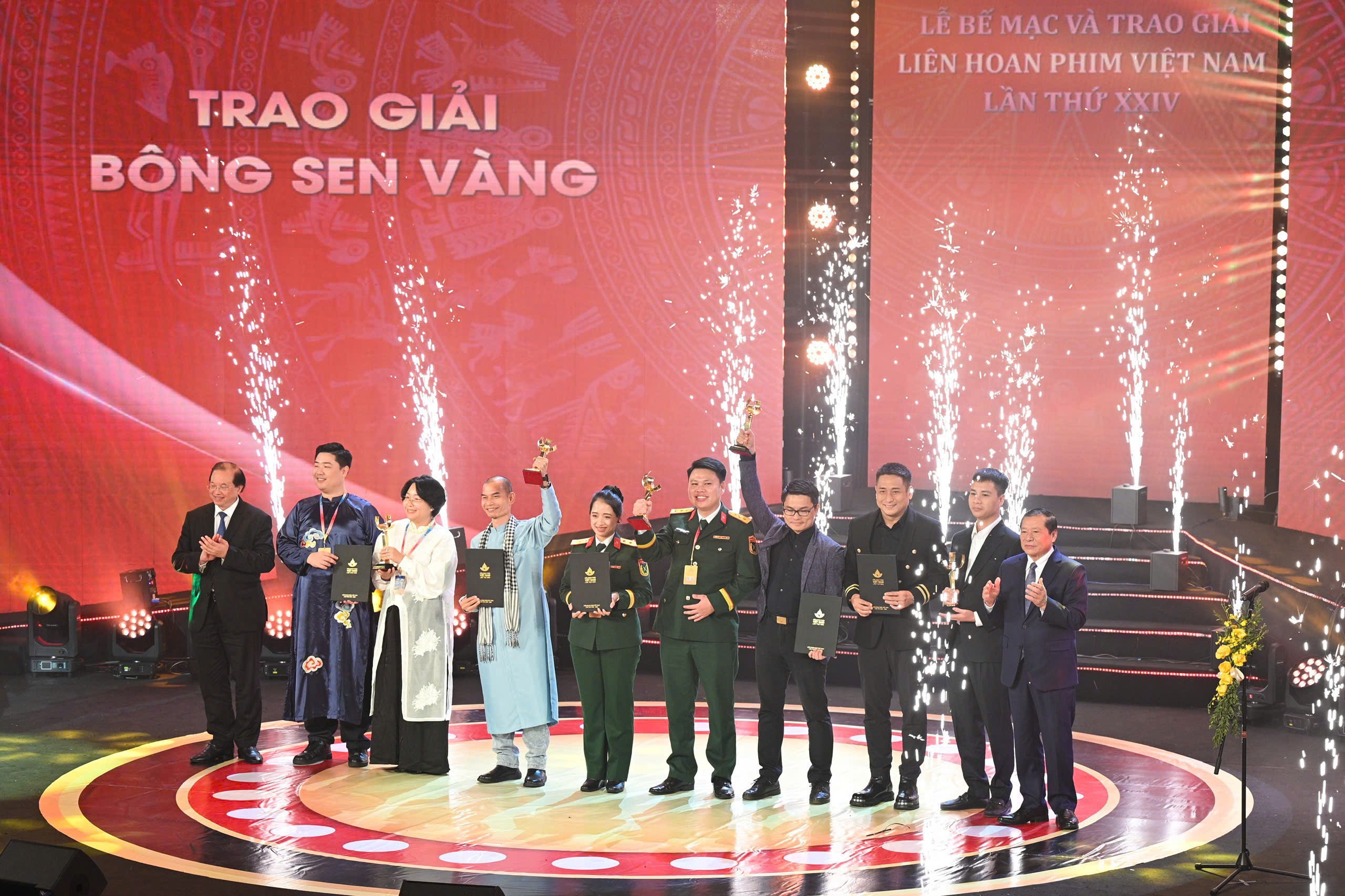 'Người giữ hồn di sản': Gìn giữ di sản bằng trái tim nhiệt thành- Ảnh 1. 'Người giữ hồn di sản': Gìn giữ di sản bằng trái tim nhiệt thành- Ảnh 1.