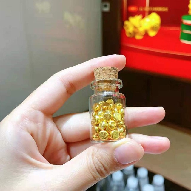 Giới trẻ ở tiệm vàng đông hơn shop quần áo hay bất cứ khu mua sắm nào- Ảnh 1.