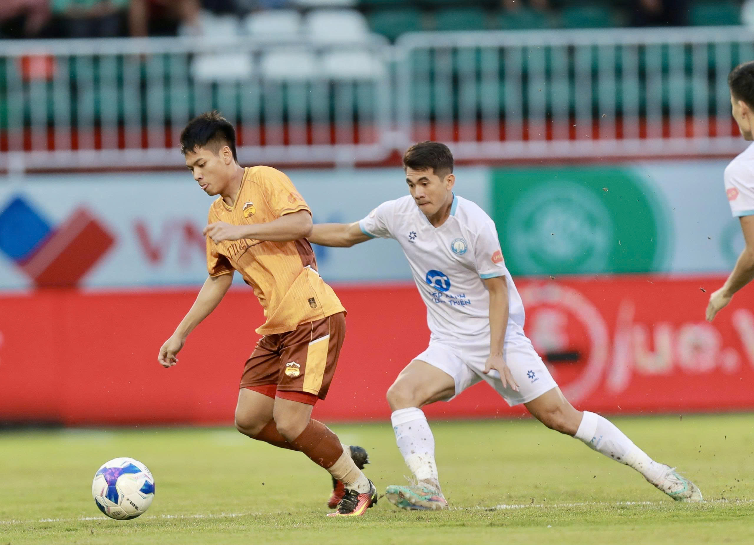 HAGL hồi sinh mạnh mẽ- Ảnh 1. HAGL hồi sinh mạnh mẽ- Ảnh 1.