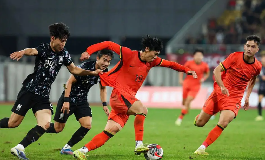 HLV Hàn Quốc tuyên bố bất ngờ sau trận thua khó tin trước U22 Trung Quốc - 2