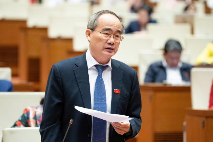 GS Nguyễn Thiện Nhân phát biểu chiều 10/11. Ảnh: Media Quốc hội