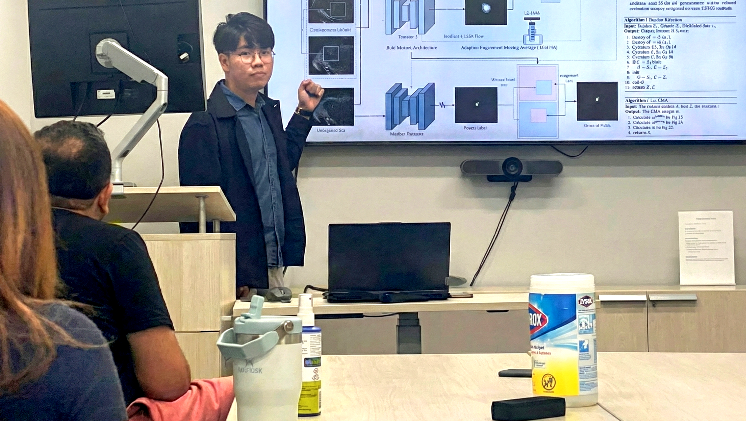Học năm 4 sư phạm Toán rồi chuyển ngành, chinh phục AI y tế ở Mỹ 1 Học năm 4 sư phạm Toán rồi chuyển ngành, chinh phục AI y tế ở Mỹ - Ảnh 1.