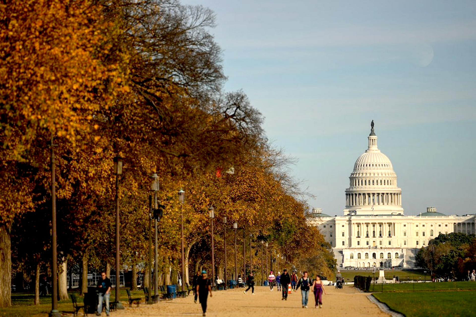 Hôm nay Chính phủ Mỹ đã đóng cửa dài nhất trong lịch sử 1 Hôm nay Chính phủ Mỹ đã đóng cửa dài nhất trong lịch sử - Ảnh 1.