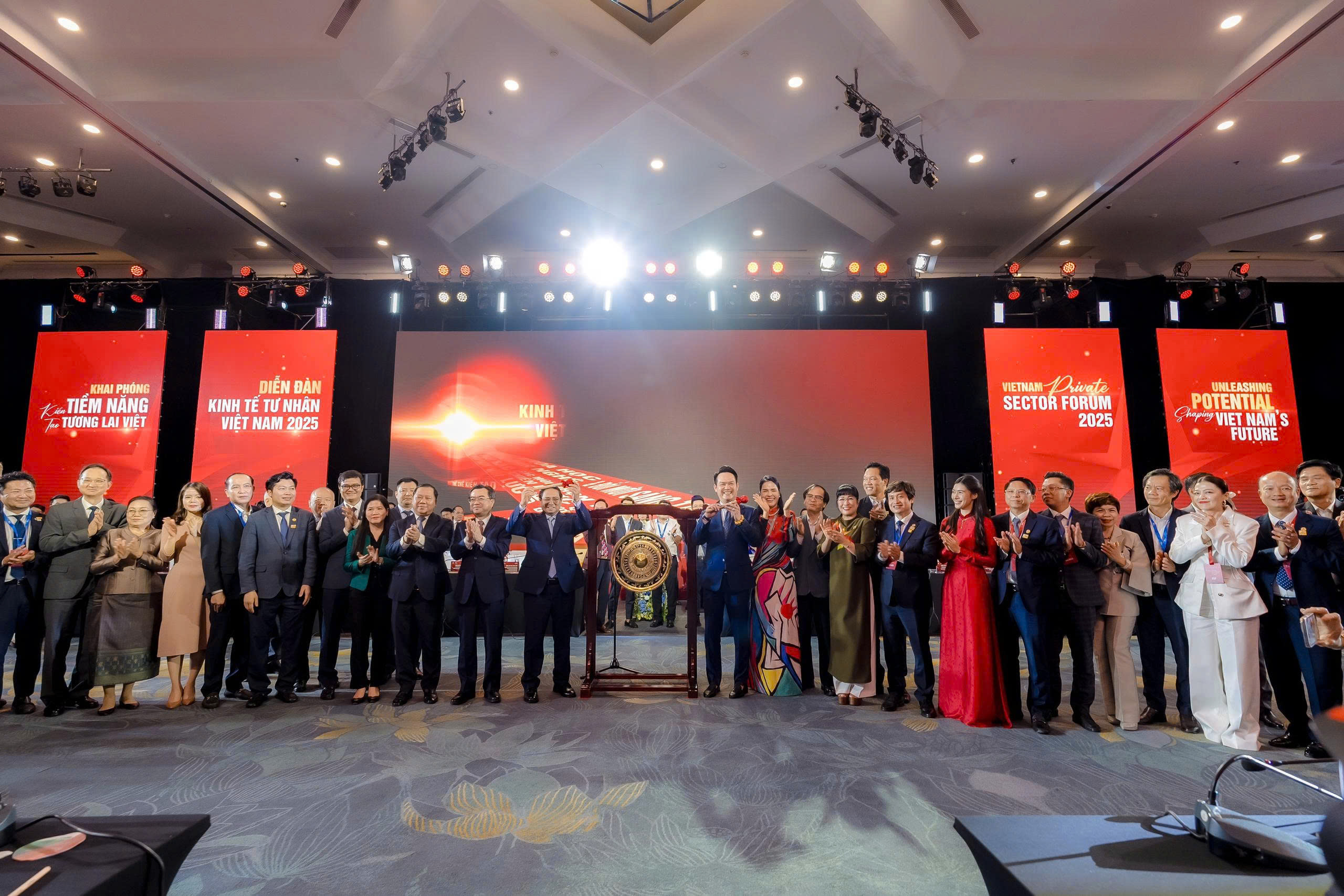 Hội Doanh nhân trẻ - Ảnh 1.