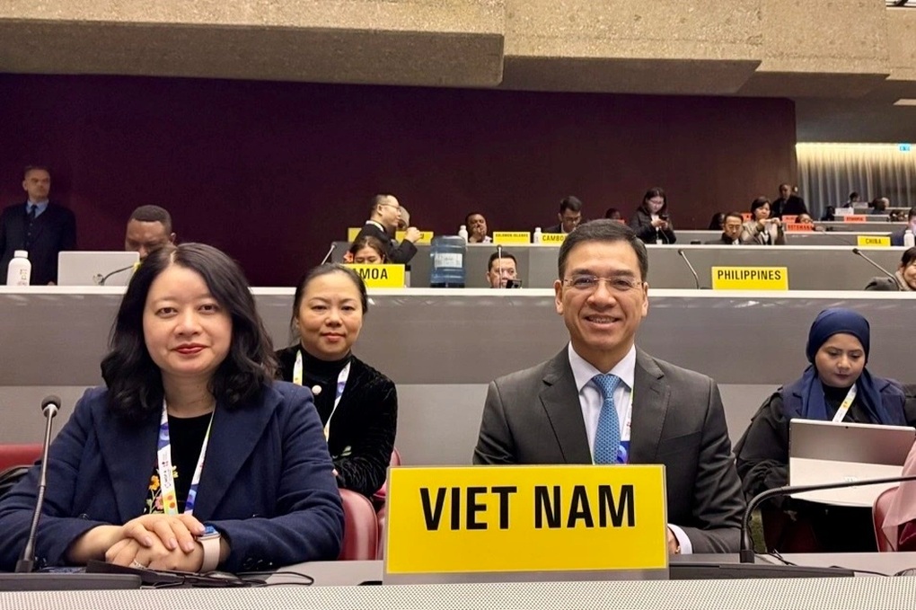 Hơn 1.400 đại biểu toàn cầu cam kết chống lại làn sóng thuốc lá mới - 1