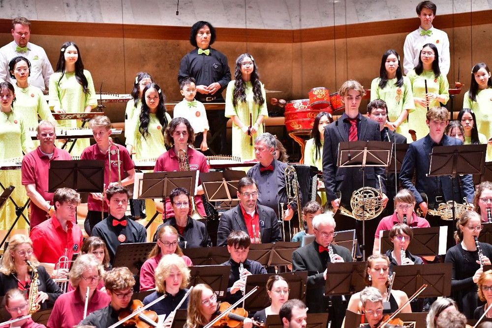 Khách Tây hát quan họ Bắc Ninh được khen nức nở, cộng đồng mạng bất ngờ khi biết danh tính: Họ là ai?- Ảnh 5.