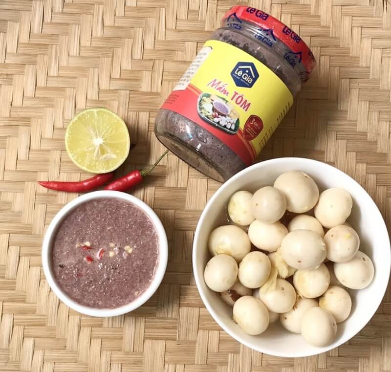 Khách Tây thử loại gia vị nặng mùi, chính nhiều người Việt cũng không thích, thốt lên: Khách Tây thử loại gia vị nặng mùi, chính nhiều người Việt cũng không thích, thốt lên: