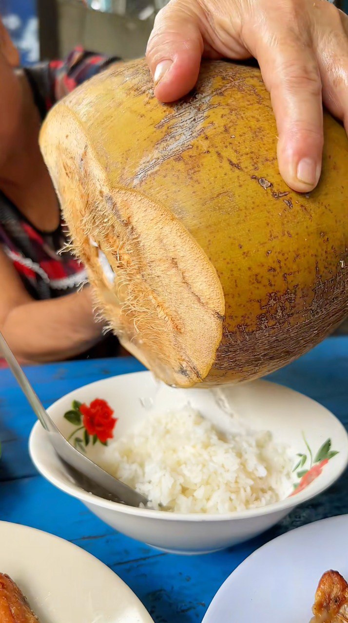 Khách phương xa Khách phương xa