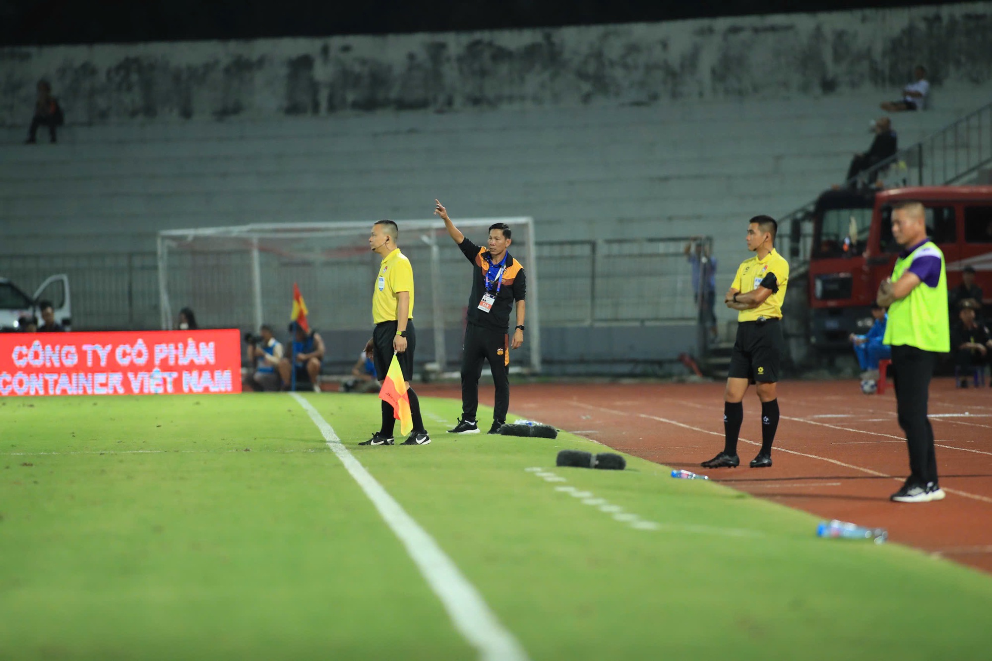 Khi HAGL luôn 'tự bắn vào chân mình' và sự trả giá quá đắt!- Ảnh 1.