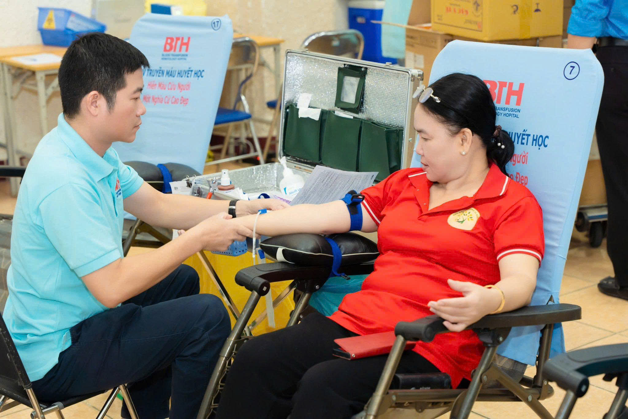 Báo động: Kho máu y tế TP HCM đang cạn - Ảnh 1.