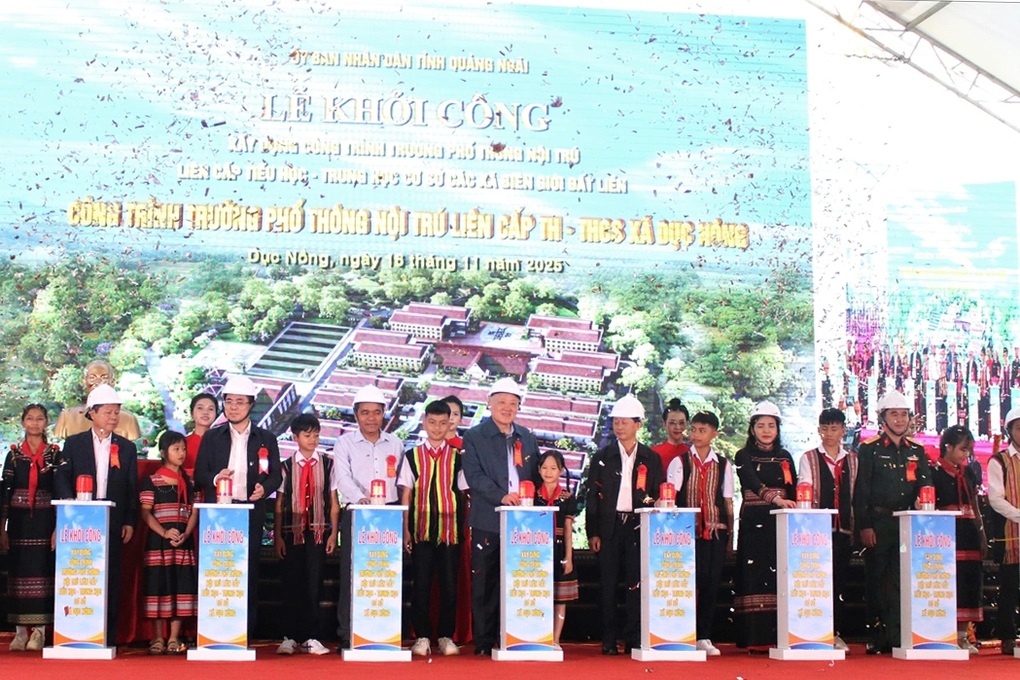 Khởi công xây dựng 4 trường nội trú ở biên giới hơn 600 tỷ đồng - 1