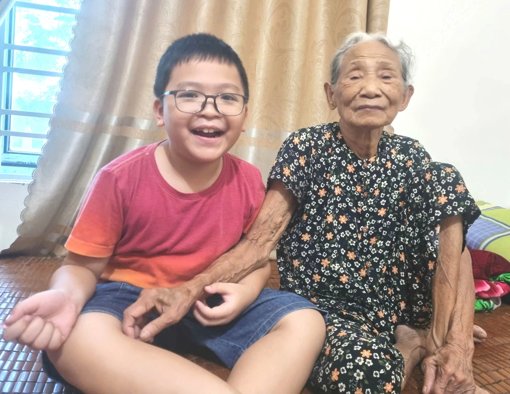 Không cần chứng minh thu nhập khi kê khai người phụ thuộc là cha, mẹ- Ảnh 2.