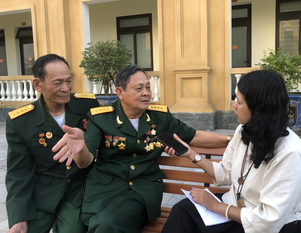 CUỘC THI VIẾT “CHỦ QUYỀN QUỐC GIA BẤT KHẢ XÂM PHẠM”: Ký ức một thời hoa lửa - Ảnh 1.