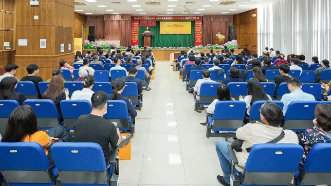 Hội nghị do LPBank phối hợp Công ty Cổ phần MISA, Thuế cơ sở 1 TP HCM và UBND phường Bến Thành tổ chức. Ảnh: LPBank