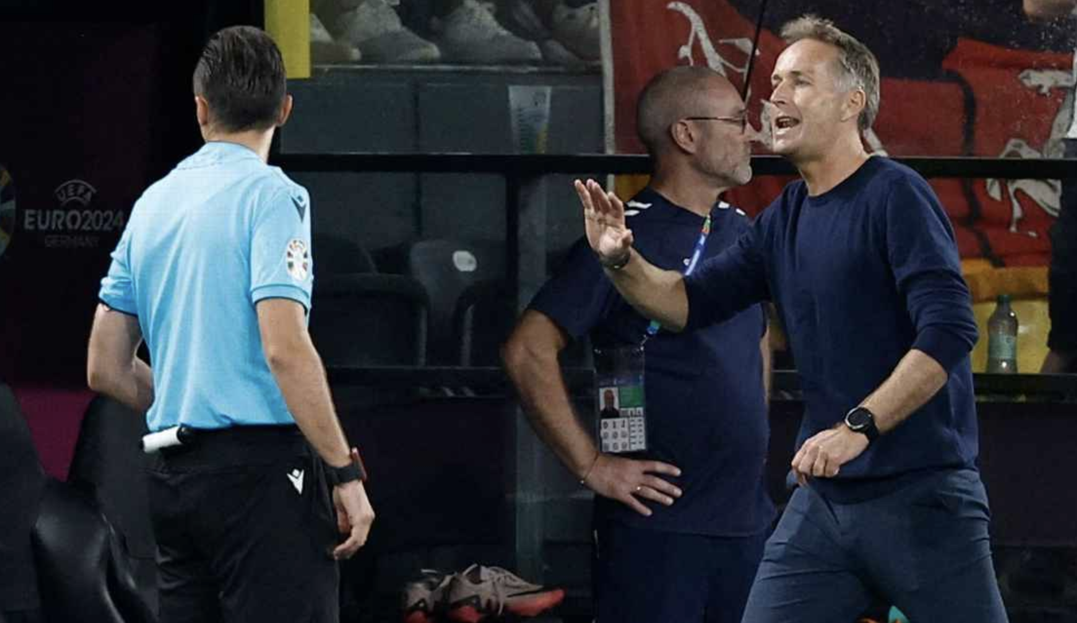 Lạ lùng Đức thắng Đan Mạch, hai HLV cùng chỉ trích VAR- Ảnh 5. Lạ lùng Đức thắng Đan Mạch, hai HLV cùng chỉ trích VAR- Ảnh 5.