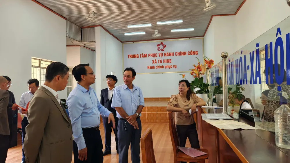 trung tâm dịch vụ tổng hợp