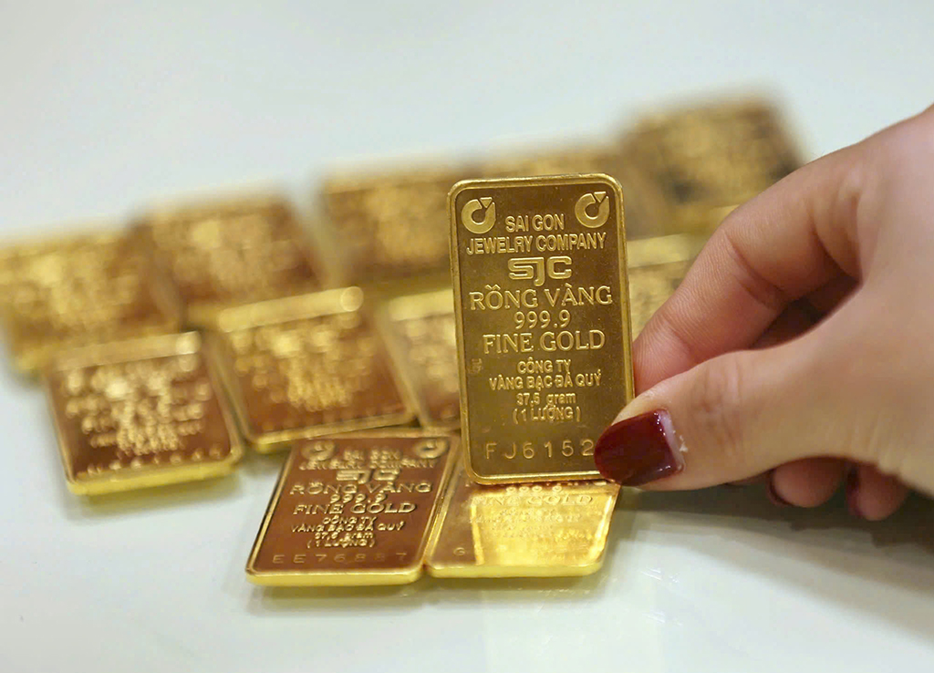 Làm gì để hút vốn vàng trong dân?- Ảnh 1.