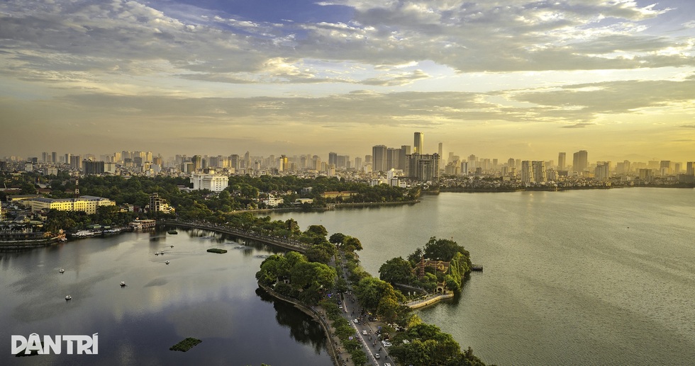 Lãnh đạo không phải người địa phương - 1