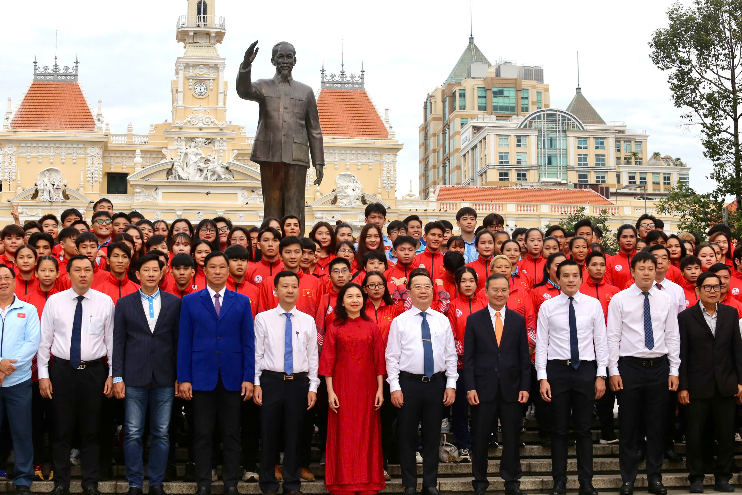 Lễ xuất quân của Đoàn Thể thao Việt Nam khu vực phía Nam dự SEA Games 33 - Ảnh 1.