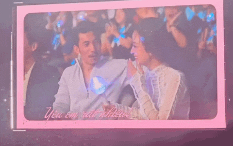 Liên Bỉnh Phát lần đầu công khai hôn bạn gái 5 năm trước hàng vạn người!- Ảnh 3. Liên Bỉnh Phát lần đầu công khai hôn bạn gái 5 năm trước hàng vạn người!- Ảnh 3.