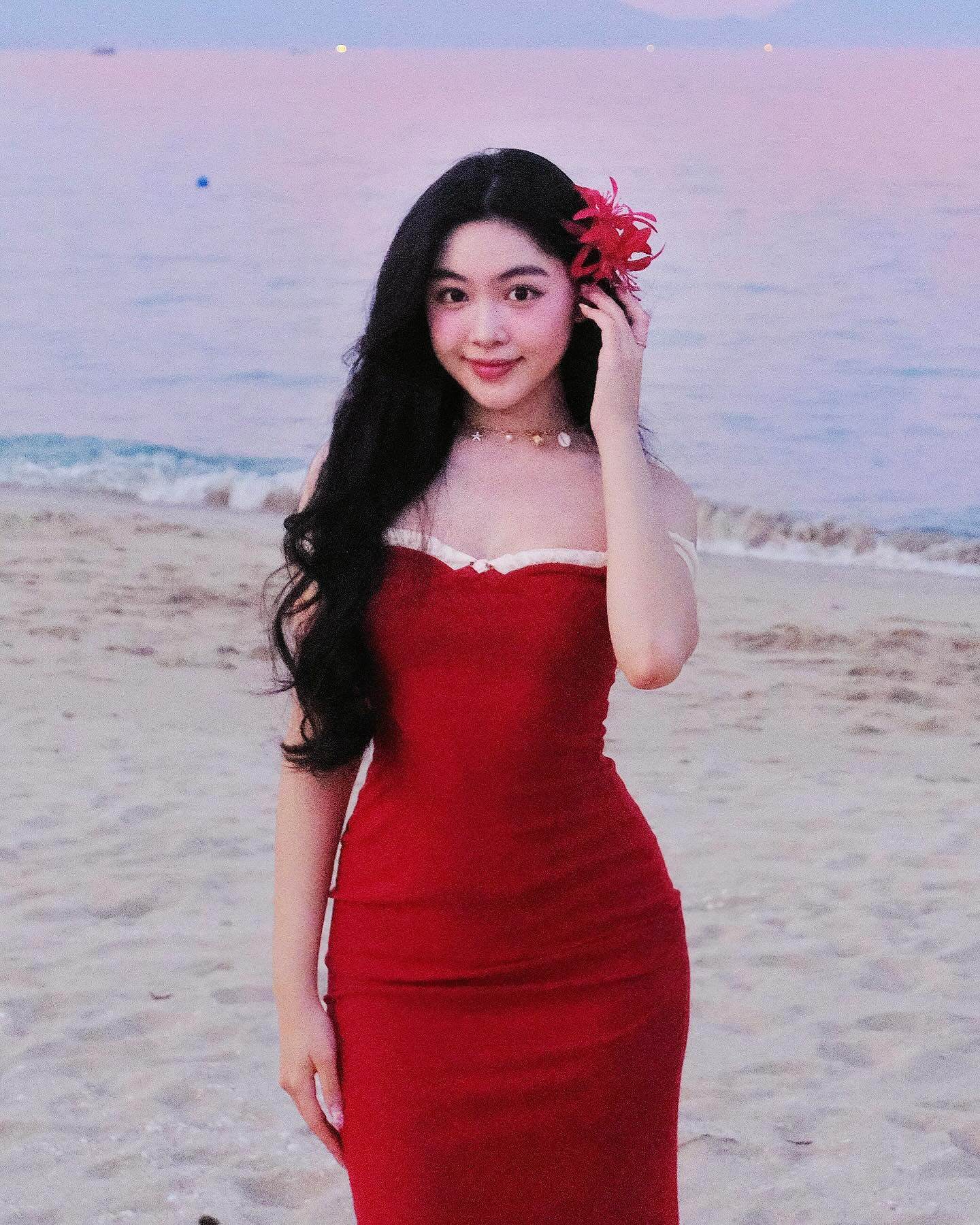 Lọ Lem suýt mất hạng bởi gái xinh 2k5 đang hot- Ảnh 7.