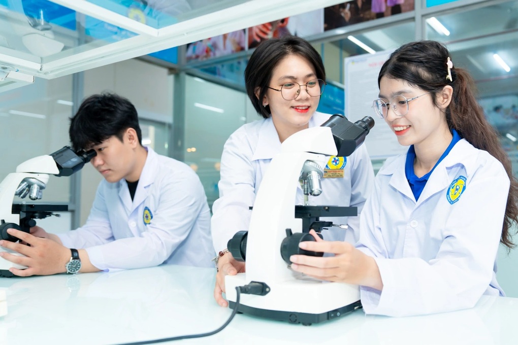 Lo ngại “15 điểm đỗ bác sĩ: Kiểm soát chất lượng ngành y ra sao? - 3