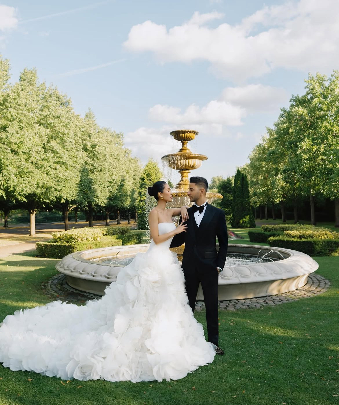 Lộ thiệp cưới tài phiệt của em chồng Hà Tăng: Địa điểm giống nhiều sao Vbiz, 1 quy định cực nghiêm ngặt- Ảnh 6.